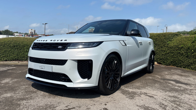 Land Rover Range Rover Sport 4.4 P635 V8 SV Ultimate Edition 5dr Auto Petrol Estate - Image 52